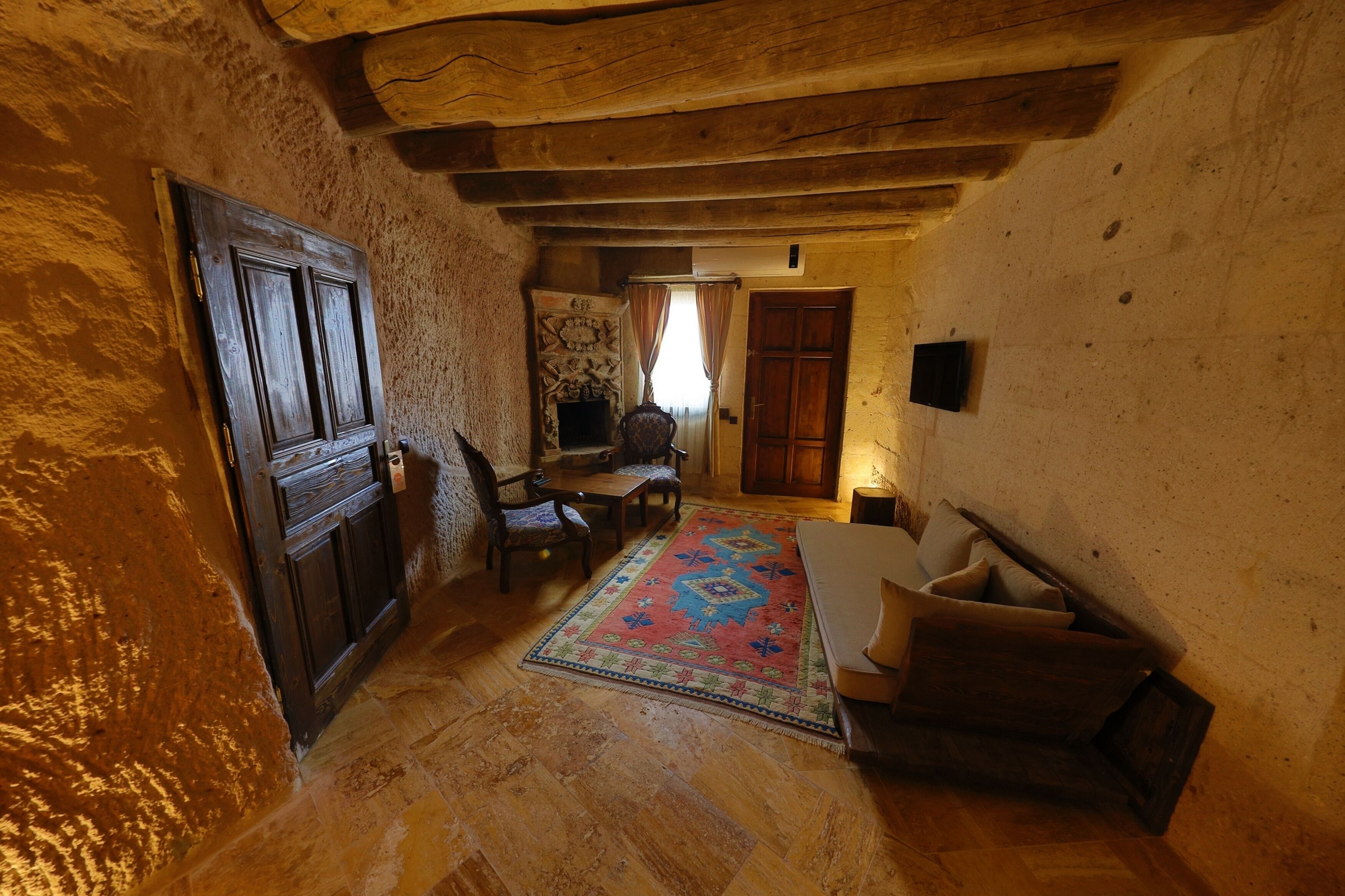 2 bedrooms, egyptian cotton sheets, premium bedding, select comfort beds