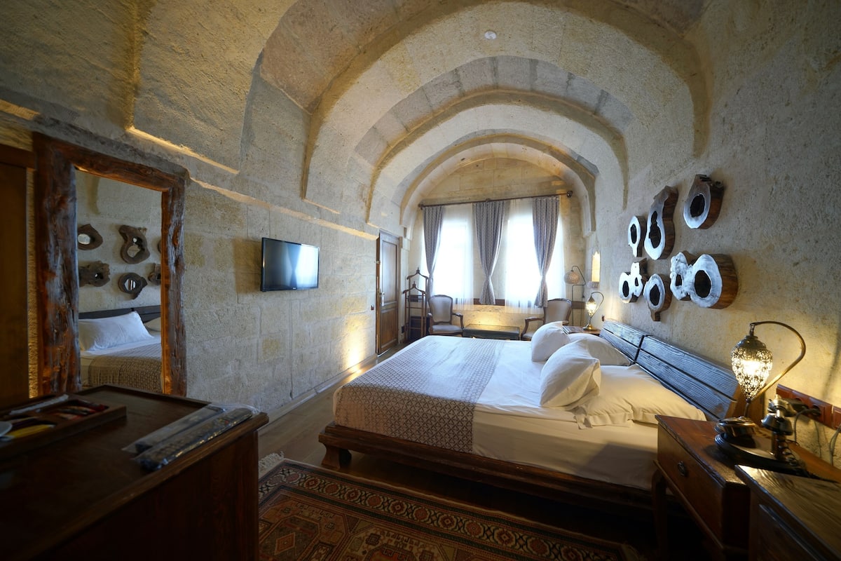 standard double room | 2 bedrooms, egyptian cotton sheets, premium bedding, select comfort beds