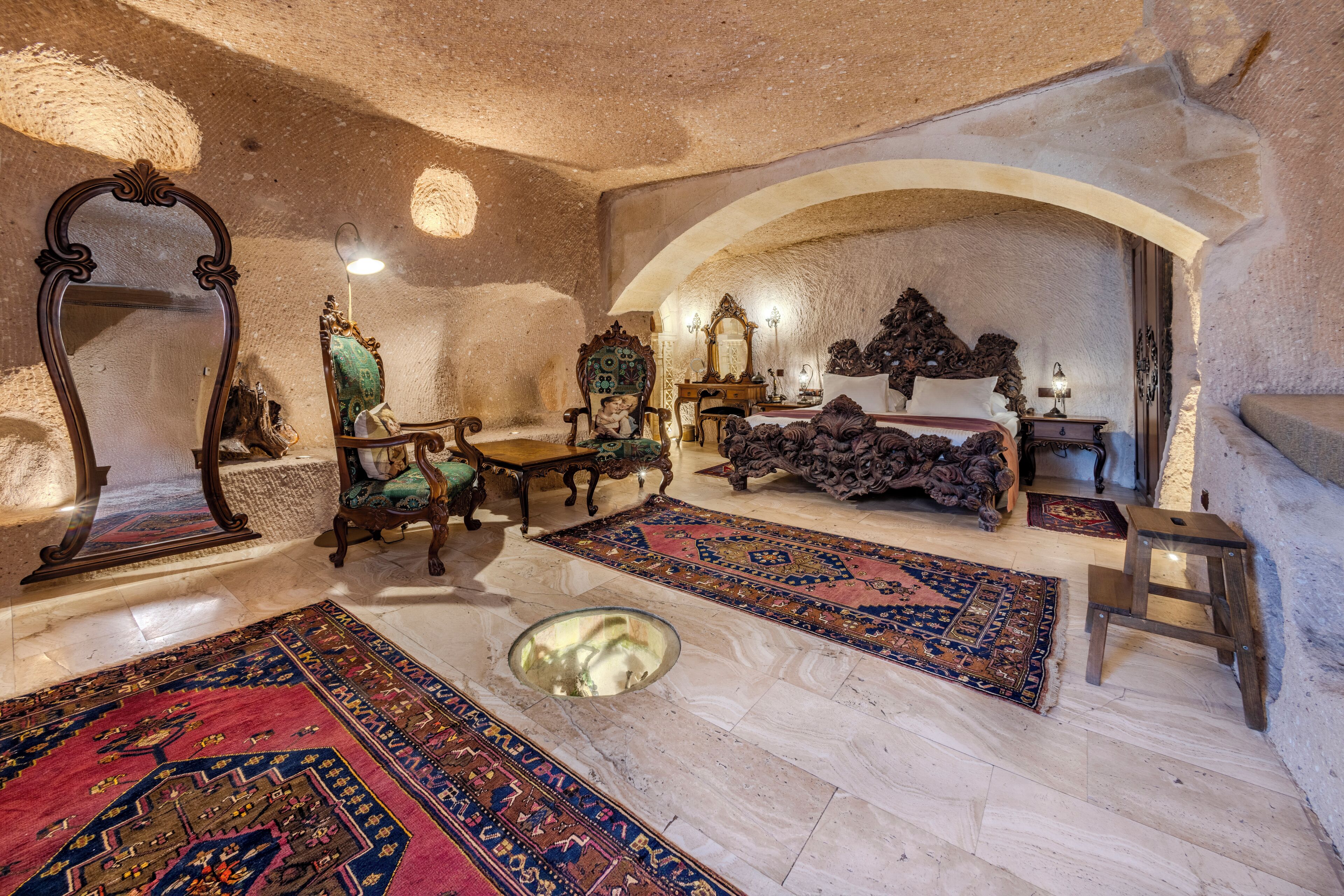 Honeymoon King Suite | Egyptian cotton sheets, premium bedding, Select Comfort beds, minibar