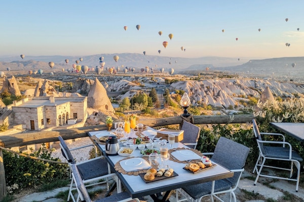 Free daily full breakfast