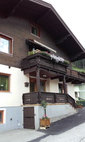 Front of property - Fewoberge (Hollersbach im Pinzgau)
