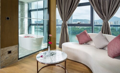 Sanya Shuang Da International Hotel