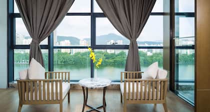 Sanya Shuang Da International Hotel