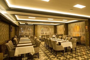 包含每日自助早餐