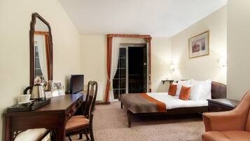 Coffres-forts dans les chambres, bureau, fer et planche Ă repasser