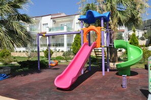 Außen-Kinderspielplatz