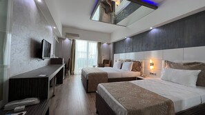 Deluxe Room with Balcony | Minibar, in-room safe, desk, laptop workspace - MOX Hotel  (Sapanca)