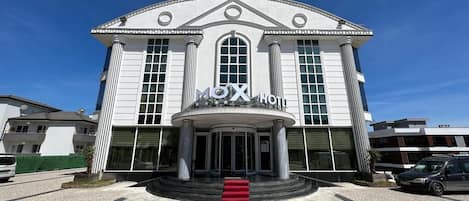 Façade de lâhĂ©bergement