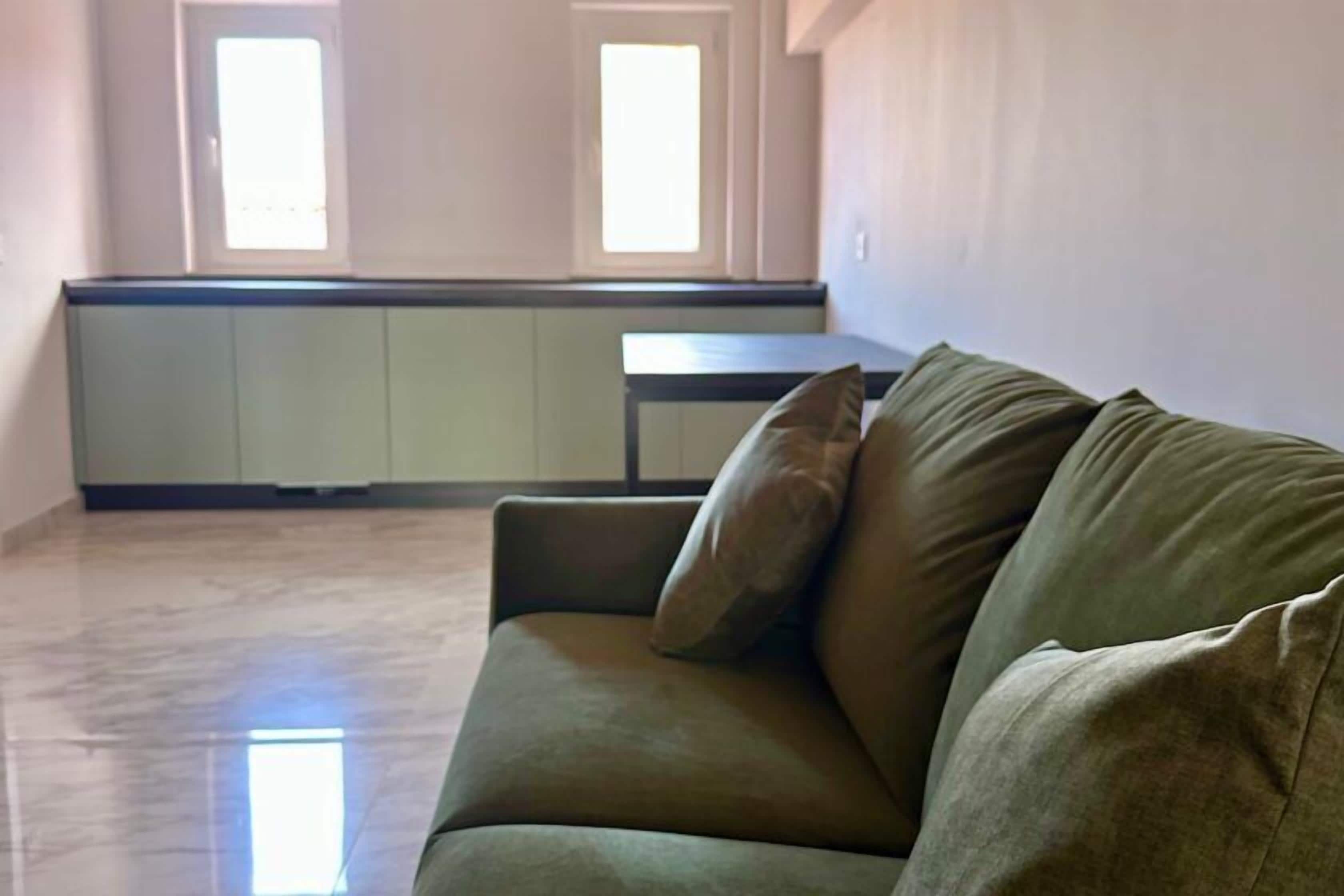 Kamar Quadruple | Seprai premium, minibar, brankas, dan didekorasi berbeda-beda