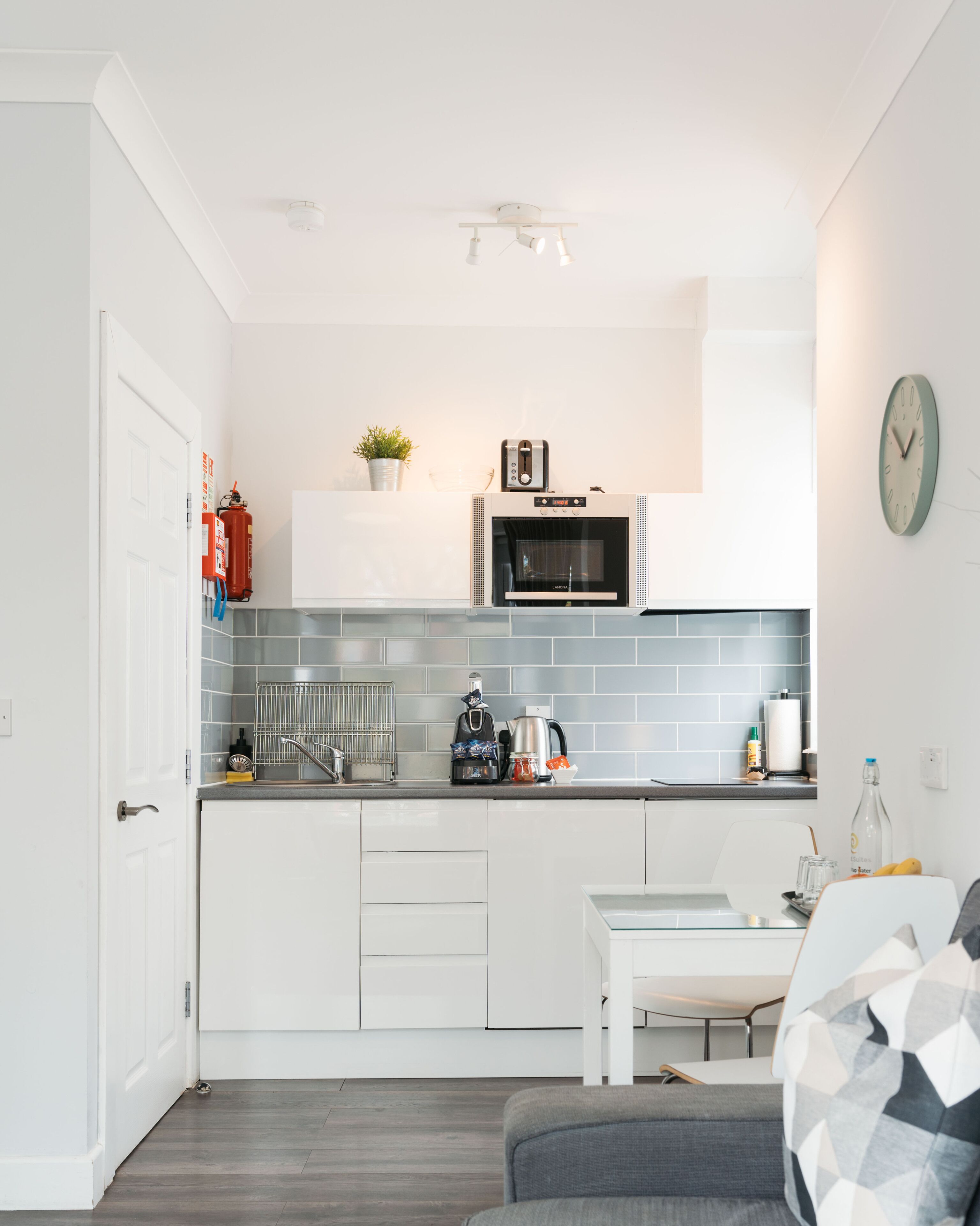 Family Apartment, 1 Bedroom, Kitchenette, City View | Private kitchen