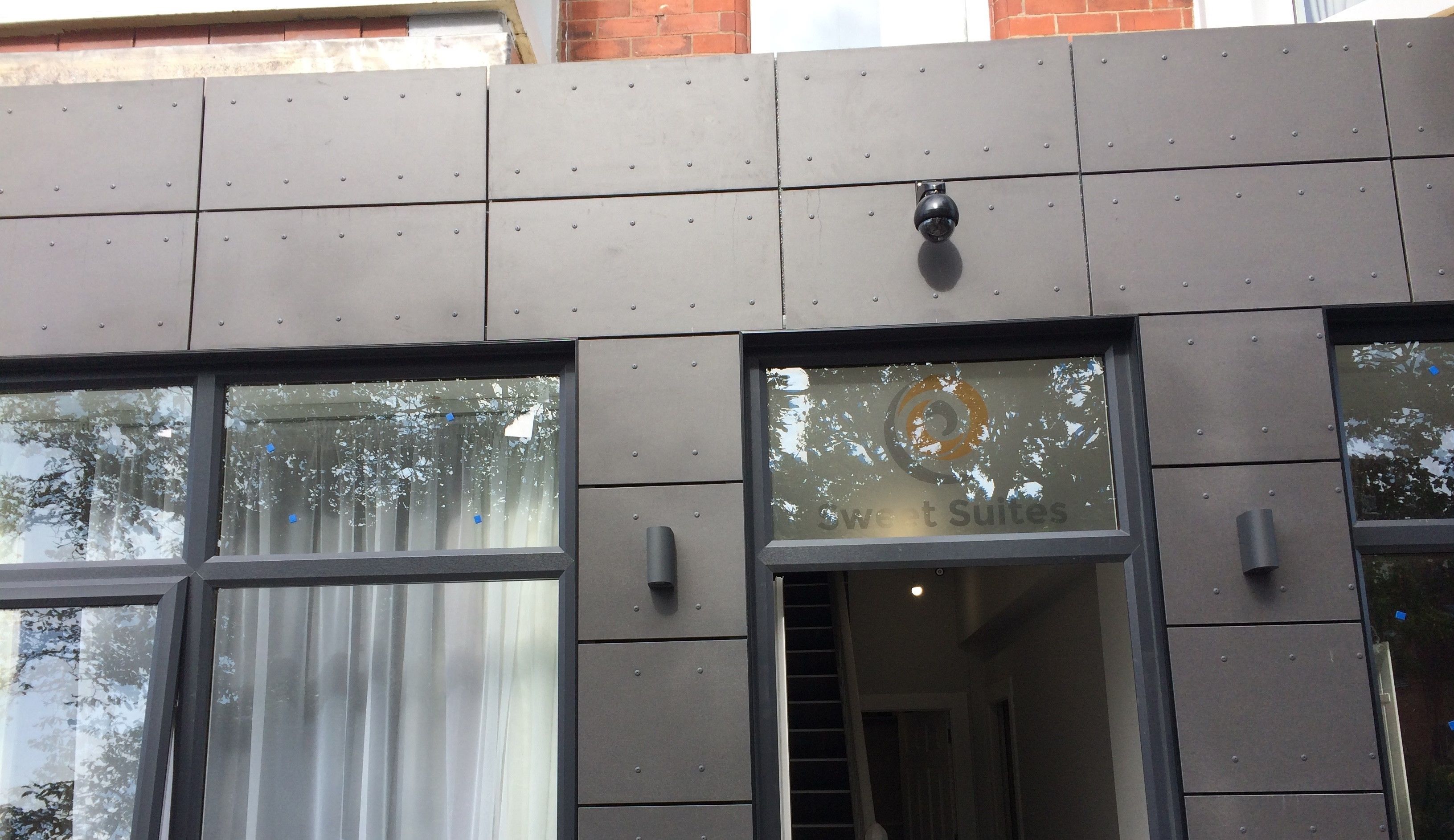 ทางเข้าที่พัก