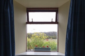 Quadruple Room, Shared Bathroom - Achmelvich Beach Youth Hostel (Achmelvich)