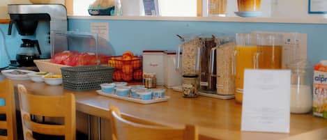 Breakfast area