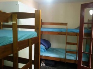 Shared Dormitory, Men only, Shared Bathroom (4 people) | Premium bedding, free WiFi
