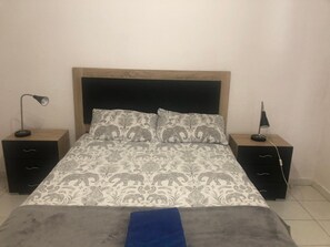 Blackout curtains, free WiFi