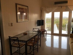 In-room dining - Buckley's Country Club (Buckleys Village)