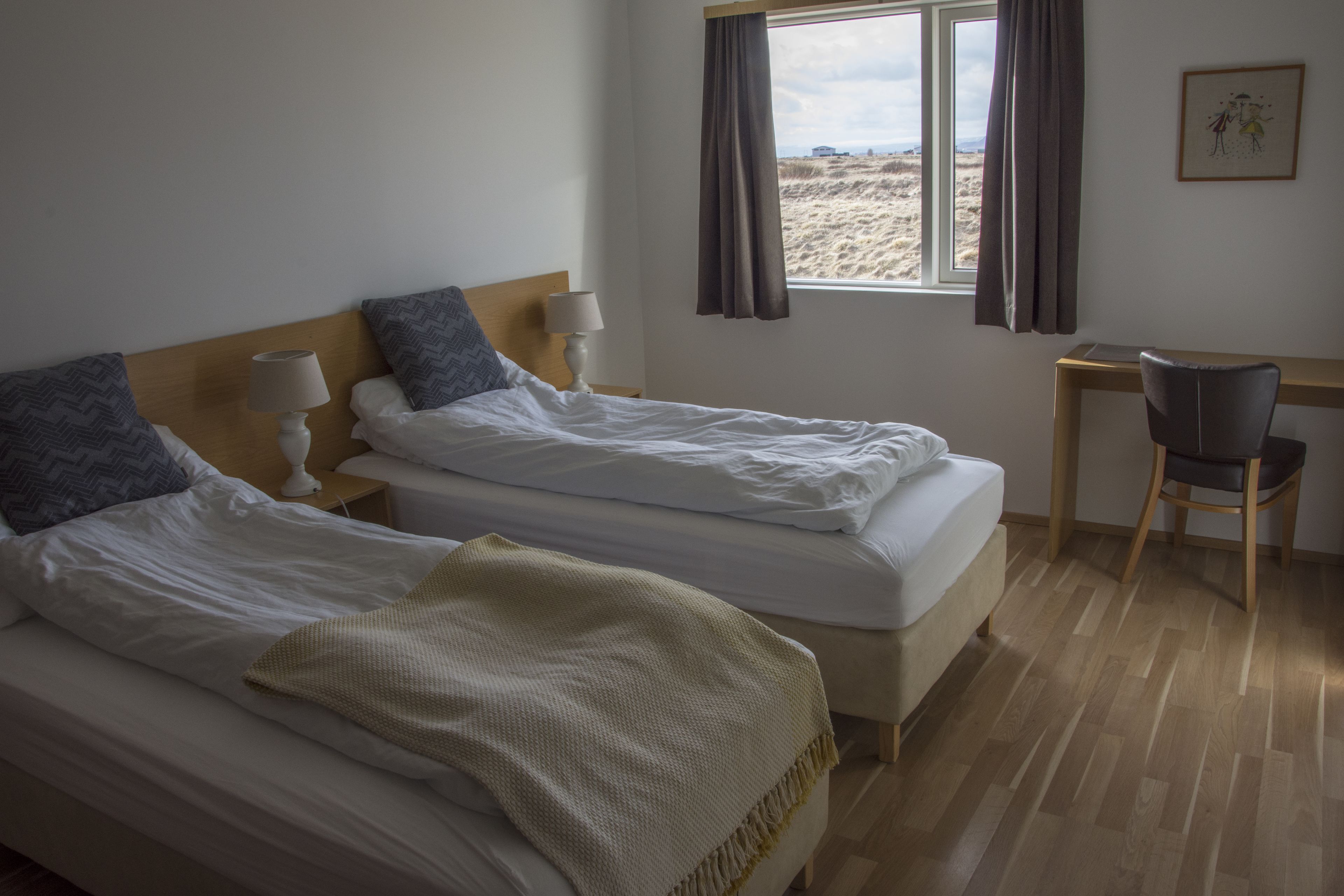 Habitación con 1 cama doble o 2 individuales | 1 dormitorio, ropa de cama hipoalergénica, escritorio