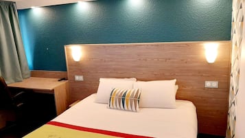 Standaard kamer, 1 tweepersoonsbed | Een bureau, gratis babybedden, extra bedden (toeslag), gratis wifi