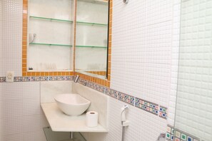 Apartment | 3 bedrooms, blackout curtains, iron/ironing board, free WiFi - Bull House - Ipanema LifeStyle – 161029 (Rio de Janeiro)