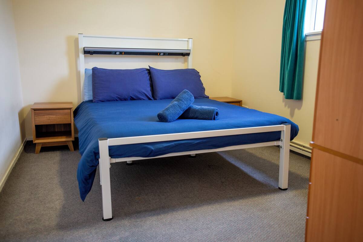Standard Double Room | Bed sheets