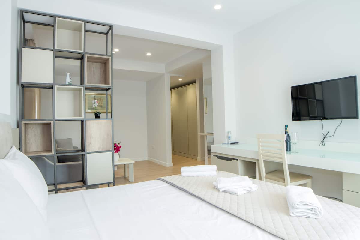 Quadruple Room, Partial Sea View