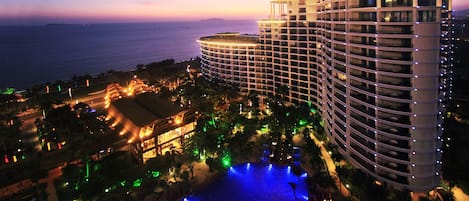 Front of property - evening/night
