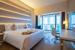 Premium bedding, minibar, in-room safe, desk