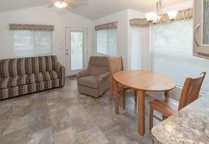 TV - Austin Lone Star RV Resort (Austin)
