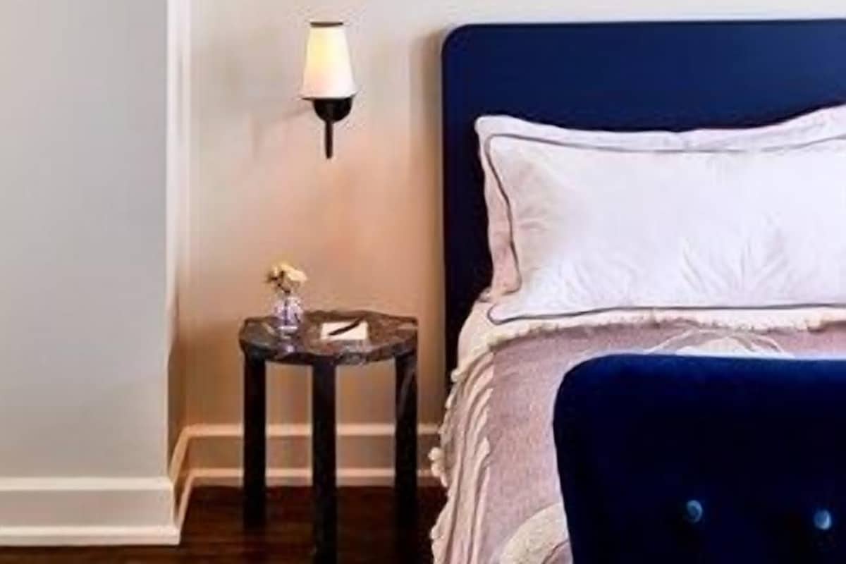 Frette Italian sheets, premium bedding, pillowtop beds, minibar
