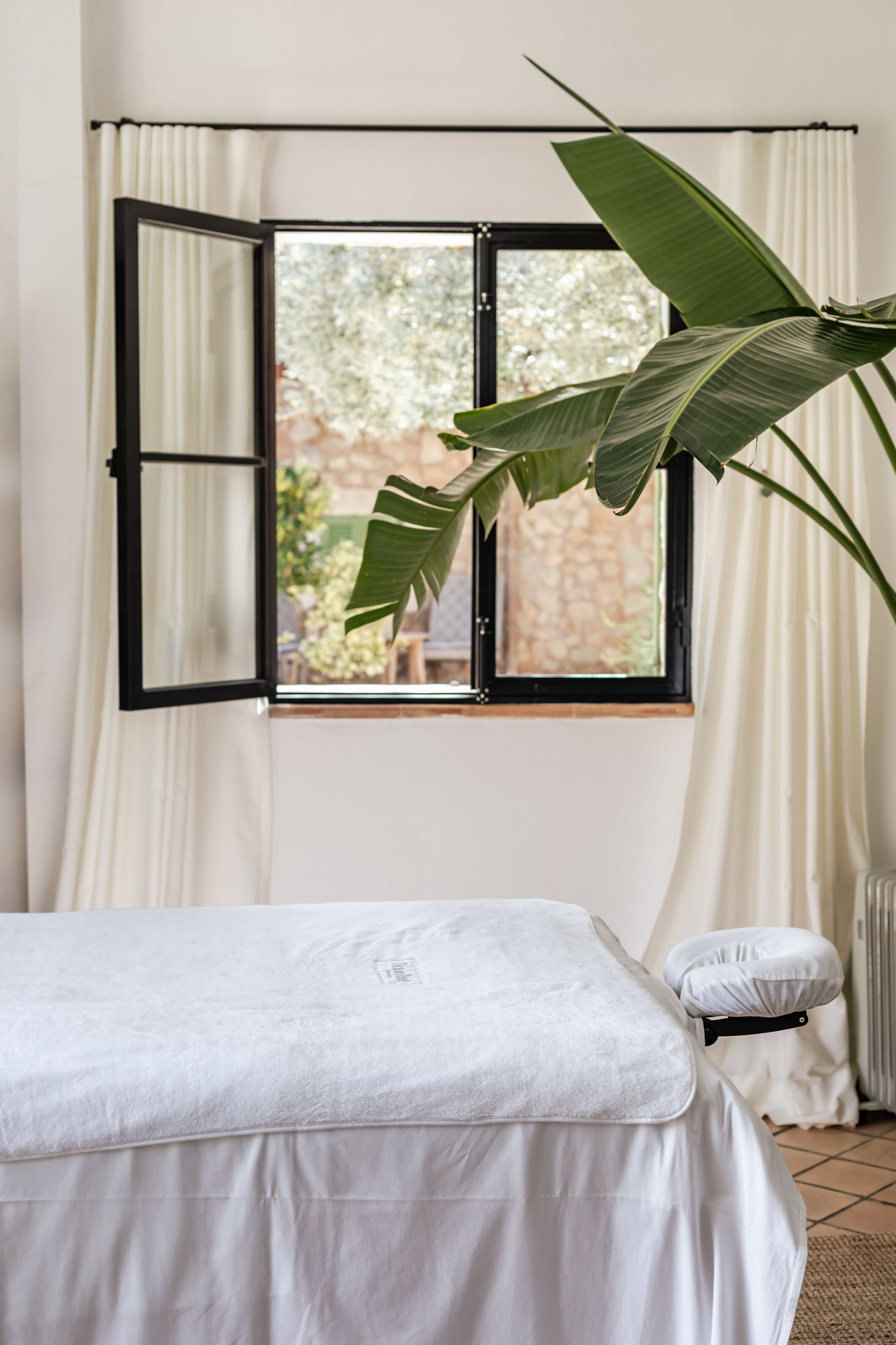 Outdoor treatment areas, body treatments, aromatherapy