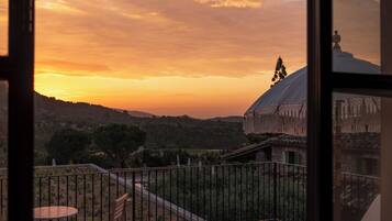 Suite panorámica, Terraza, vista a la montaña (Vista) | Terraza o patio