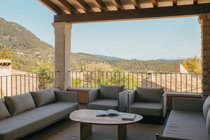 Familienvilla, Terrasse, Bergblick (Vista) | Wohnbereich