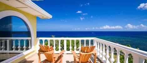 House, 4 Bedrooms, Ocean View | Terrace/patio