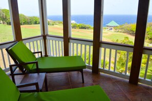 Exterior detail - Casa Mermaidia (Roatan)