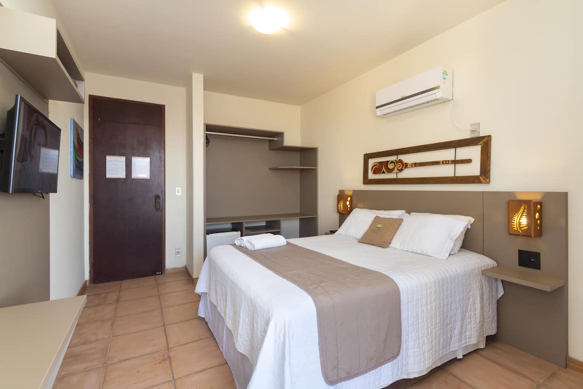 Minibar, wifi gratis, ropa de cama