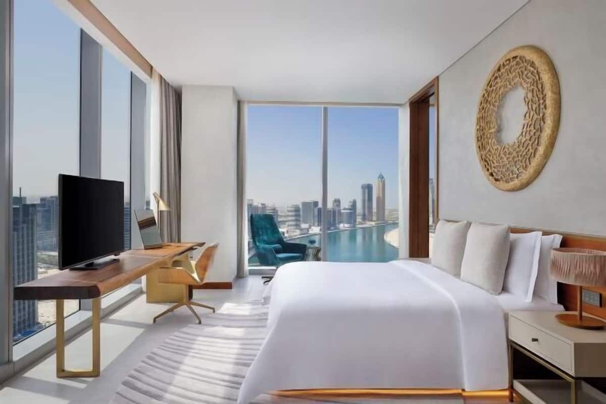 1 bedroom, premium bedding, pillowtop beds, minibar