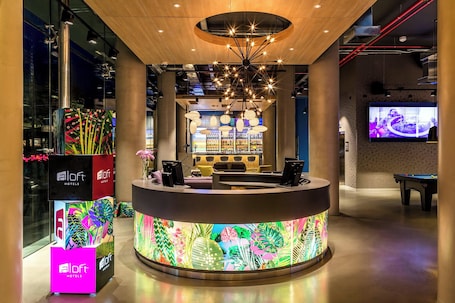 Lobby. Aloft by Marriott Montevideo
