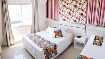 Quarto triplo | Frigobar, Wi-Fi de cortesia, acesso para cadeiras de rodas