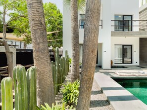 Exterior detail - Drift San Jose del Cabo, a Member of Design Hotels (San José del Cabo)