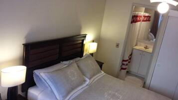 Standard Apartment, 1 Double Bed | 1 bedroom, in-room safe, iron/ironing board, free cots/infant beds