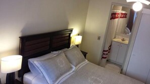 標準公寓, 1 張標準雙人床 | 1 間臥室、客房內保險箱、熨斗/熨衣板、免費搖籃/嬰兒床