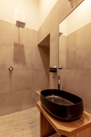 Deluxe Condo, 1 Bedroom, Kitchen | Bathroom - Mariella's House (Santa Maria Capua Vetere)