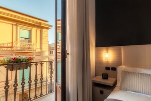 Deluxe Double or Twin Room | Premium bedding, minibar, in-room safe, desk