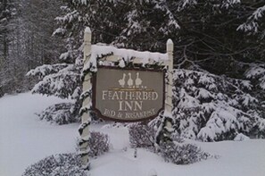 Front of property - The Featherbed Inn & Nordic Spa (Waitsfield)
