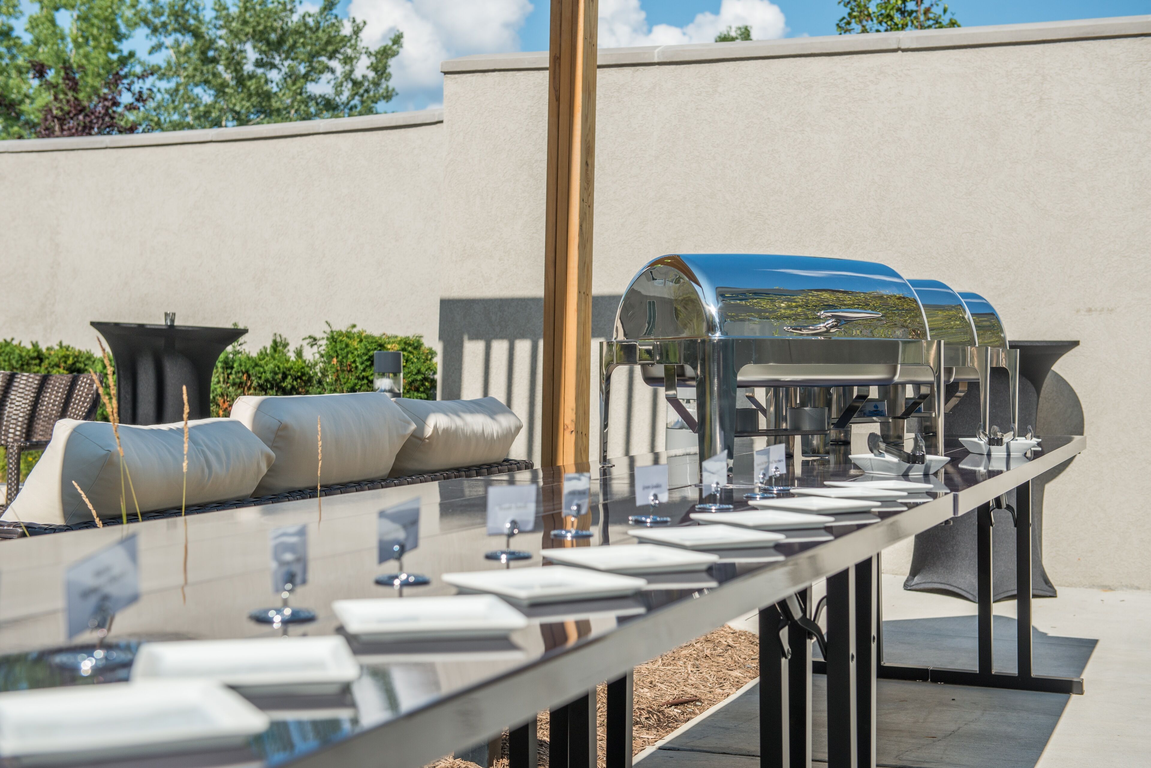 daily continental breakfast for a fee