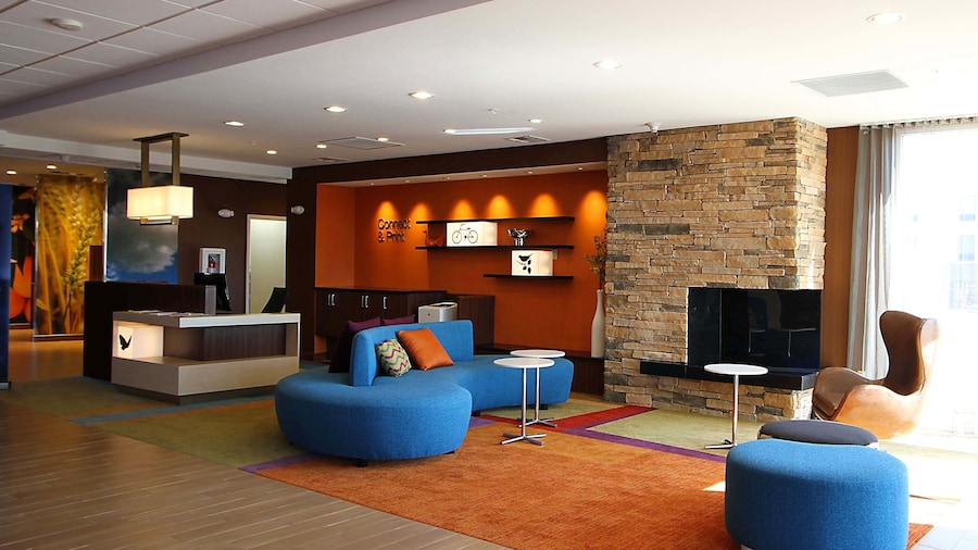 Fairfield Inn & Suites by Marriott London