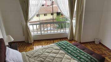 Iron/ironing board, free WiFi