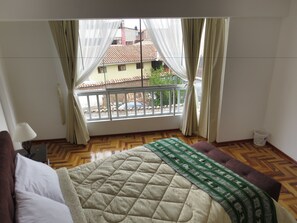 Apartamento, 2 quartos, 2 banheiros (QW2) | Ferros/tábuas de passar roupa, Wi-Fi de cortesia