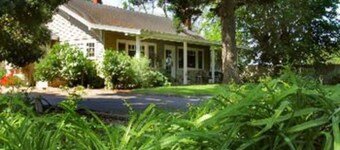 Cottage on Armstrong