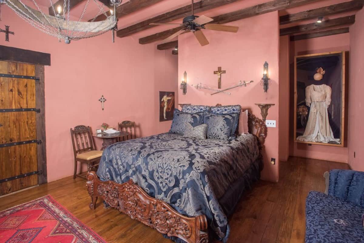 Classic Cabin, 1 Queen Bed, Jetted Tub (Spain) | Egyptian cotton sheets, premium bedding, down comforters